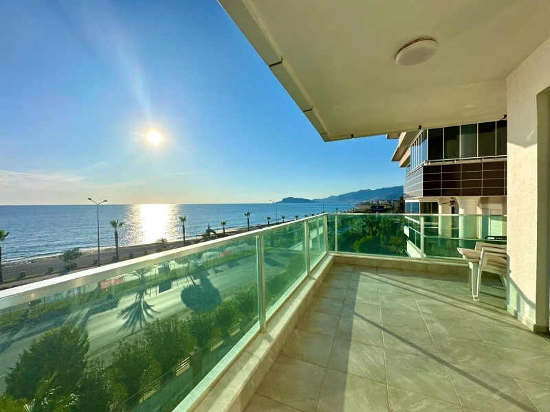 Alanya, Wohnung mit Meerblick 2+1 in Gold Castle